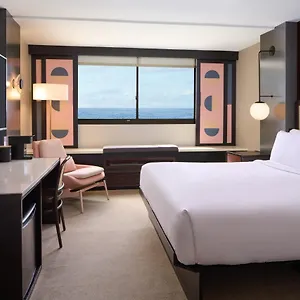 Hotel Renew Honolulu