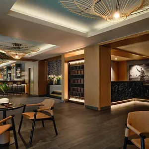 威基基珍珠酒店 4*
