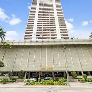 Royal Kuhio 1604 - Spacious With Stunning Mountain Views In The Heart Of Waikiki!