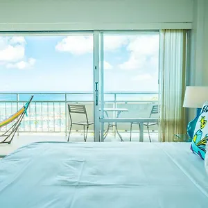 Ilikai & Luxury 3*