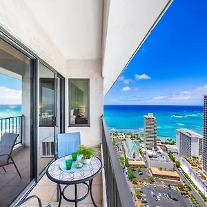 Penthouse With Fabulous Ocean View Near Waikiki Apartment