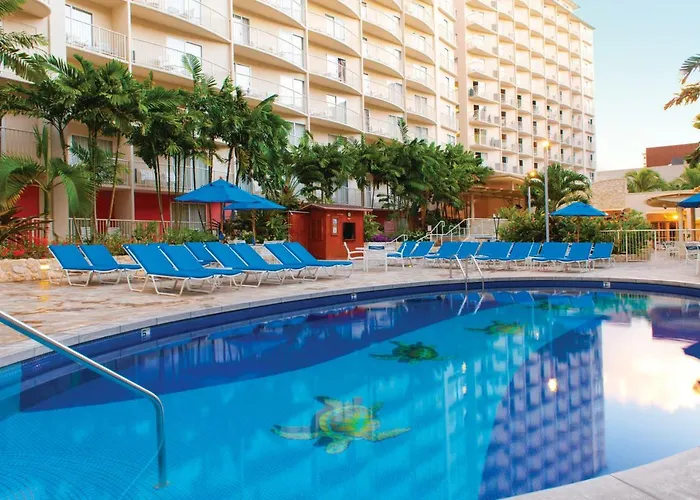 Club Wyndham At Waikiki Beach Walk Honolulu photo