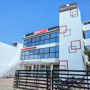 Oyo 3603 White Pearl Hotel Jabalpur