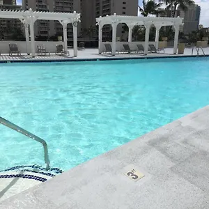 2 Bedroom Corner & Tropical Views 3* 호놀룰루