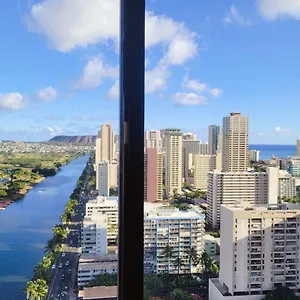 Waikiki High Floor Views Beaches Convention Center * Honolulu