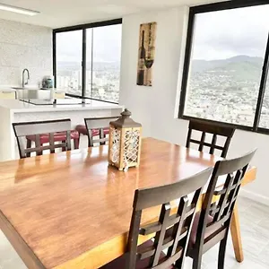 Waikiki Ocean View Penthouse 2/2 Bdr/bath Lejlighedshotel Honolulu